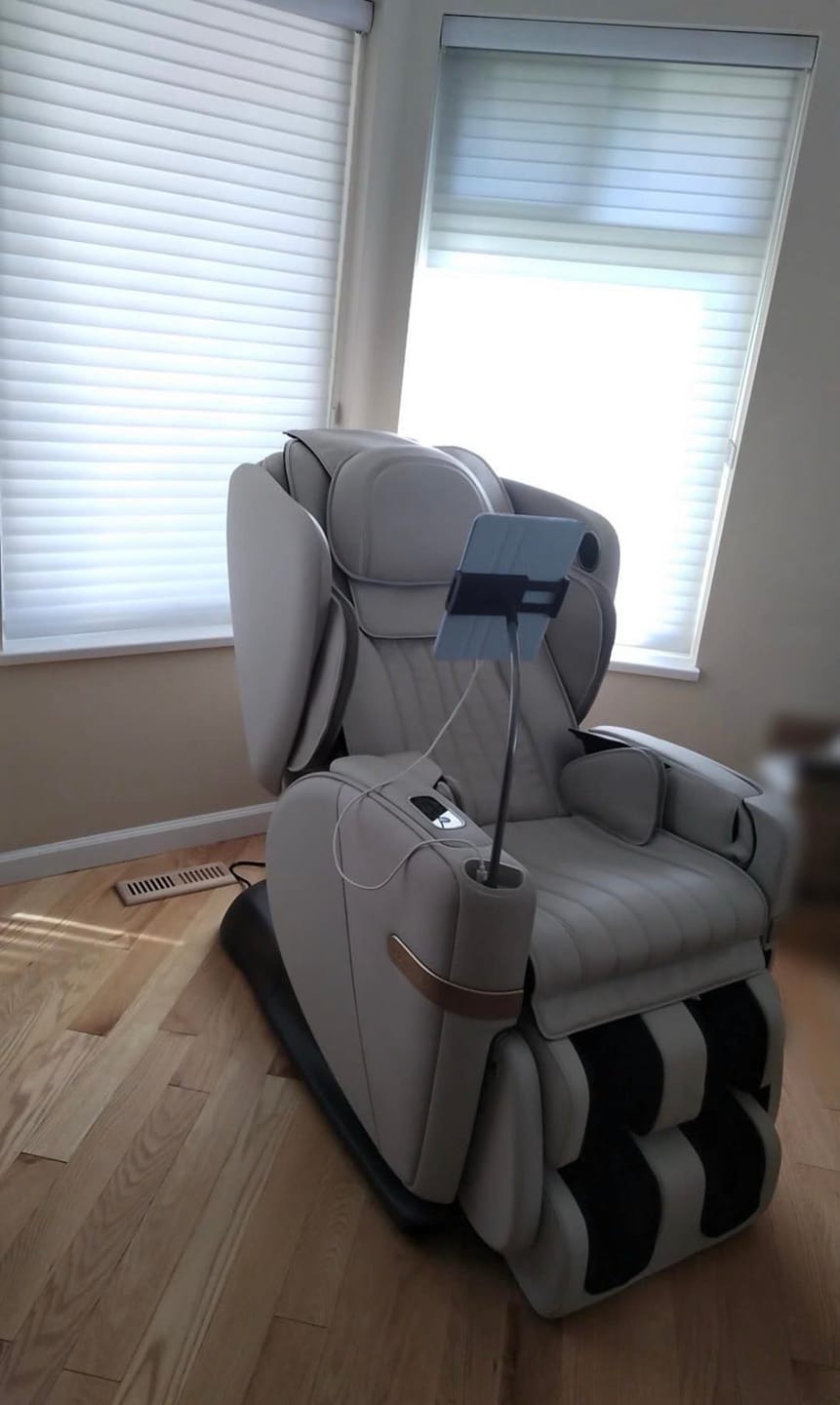 Customer photo review of OSIM uDivine V3 Massage Chair | Redefining Home Wellness