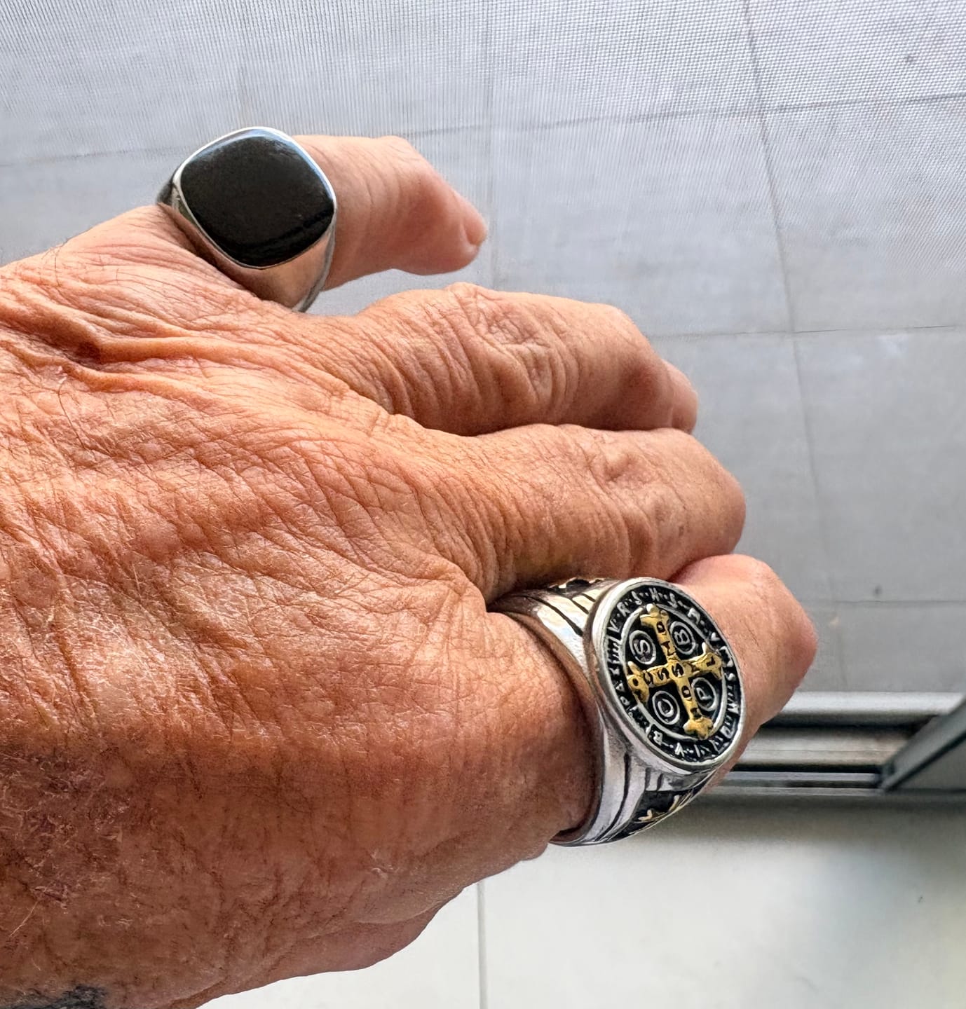 Customer photo review of Nova Signet Ring
