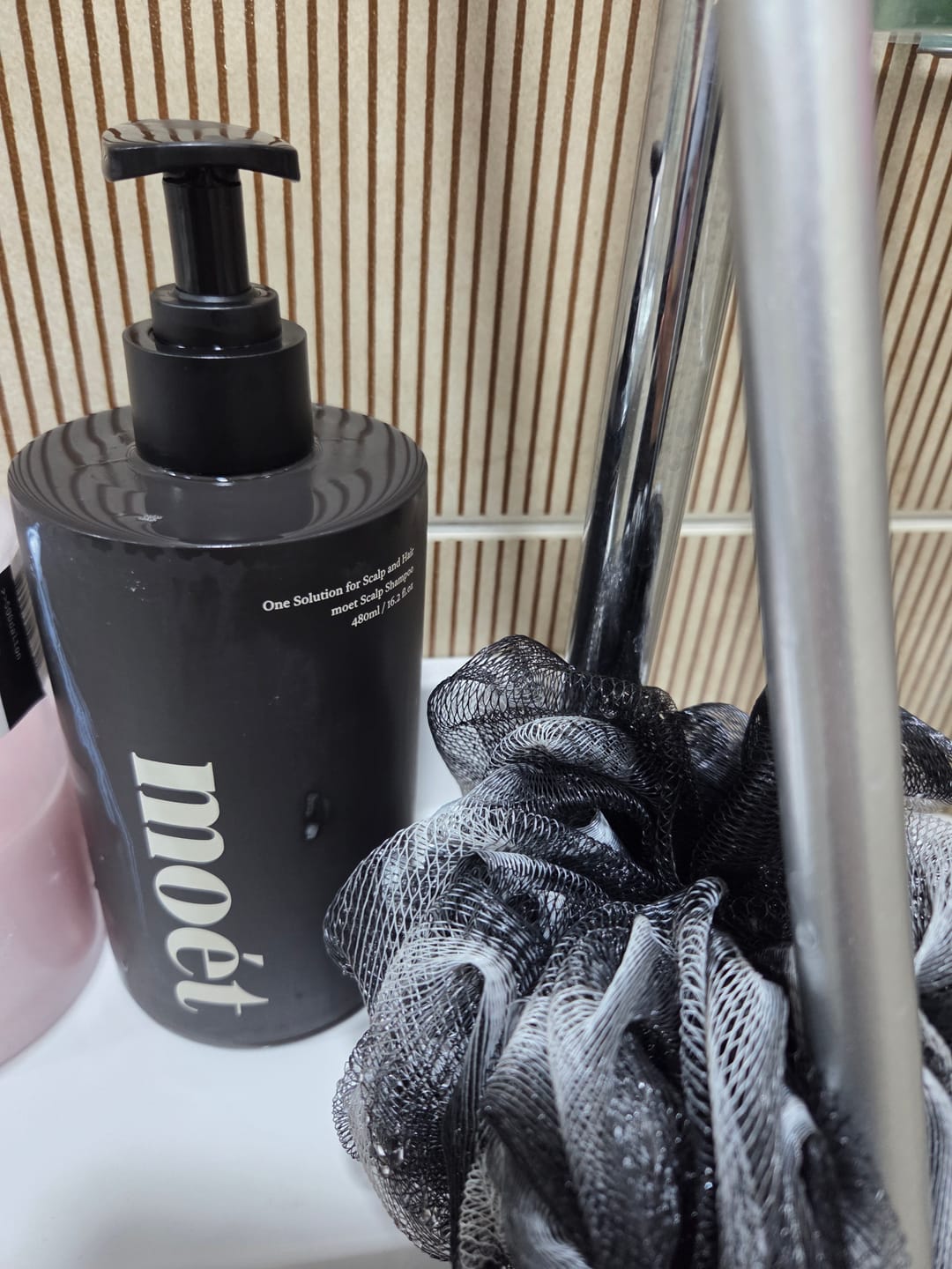Customer photo review of moét Scalp Shampoo — Sulfate-Free Scalp Care 480ml