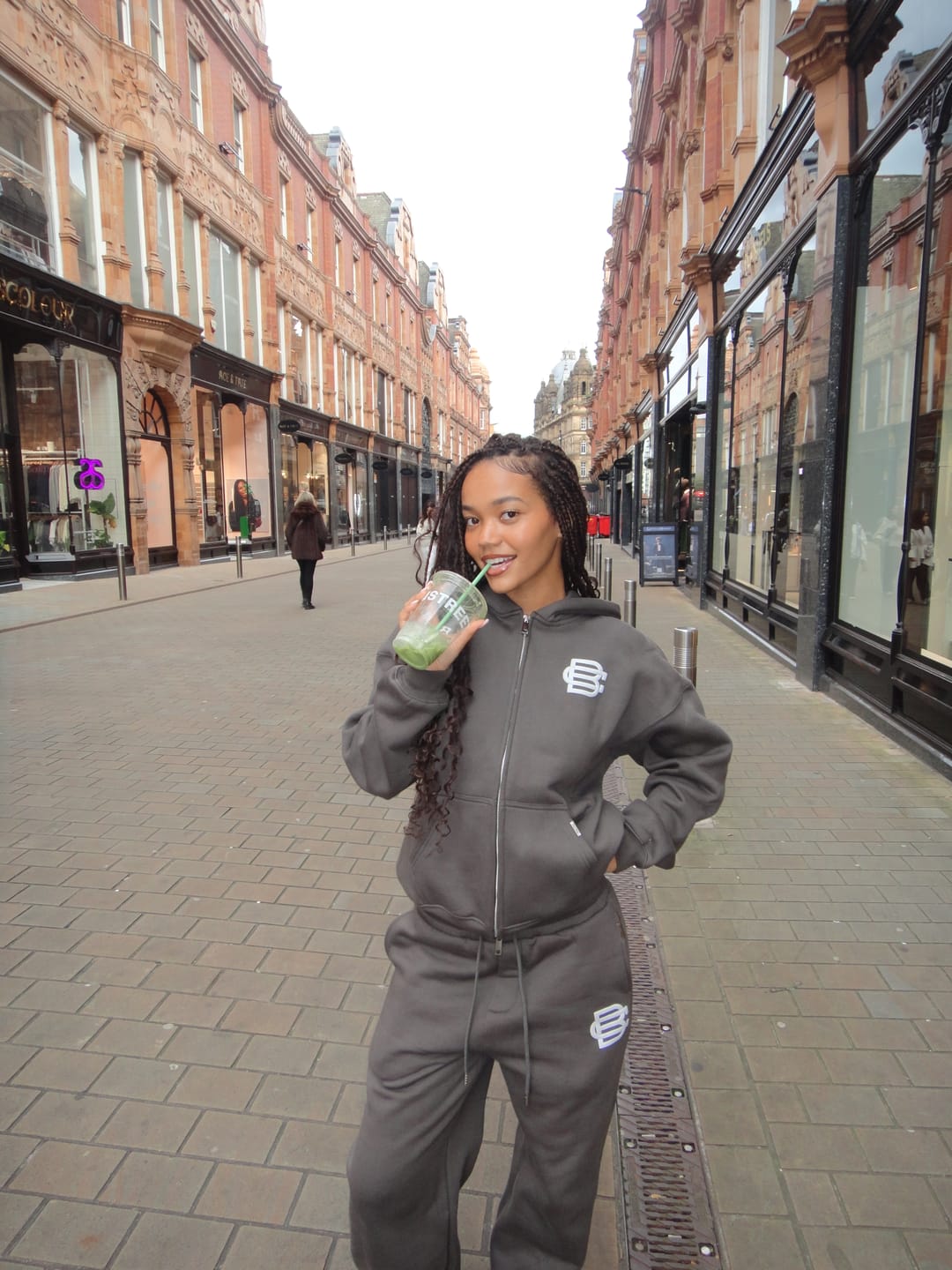 Customer photo review of V3 Club Basics Zip Hoodie - Mocha