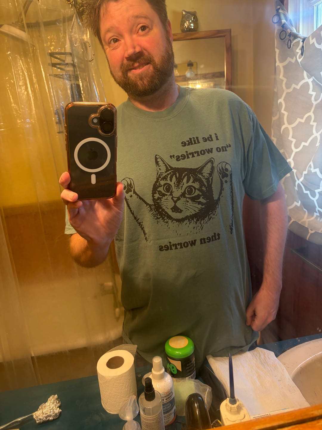 Customer photo review of No Worries Tshirt