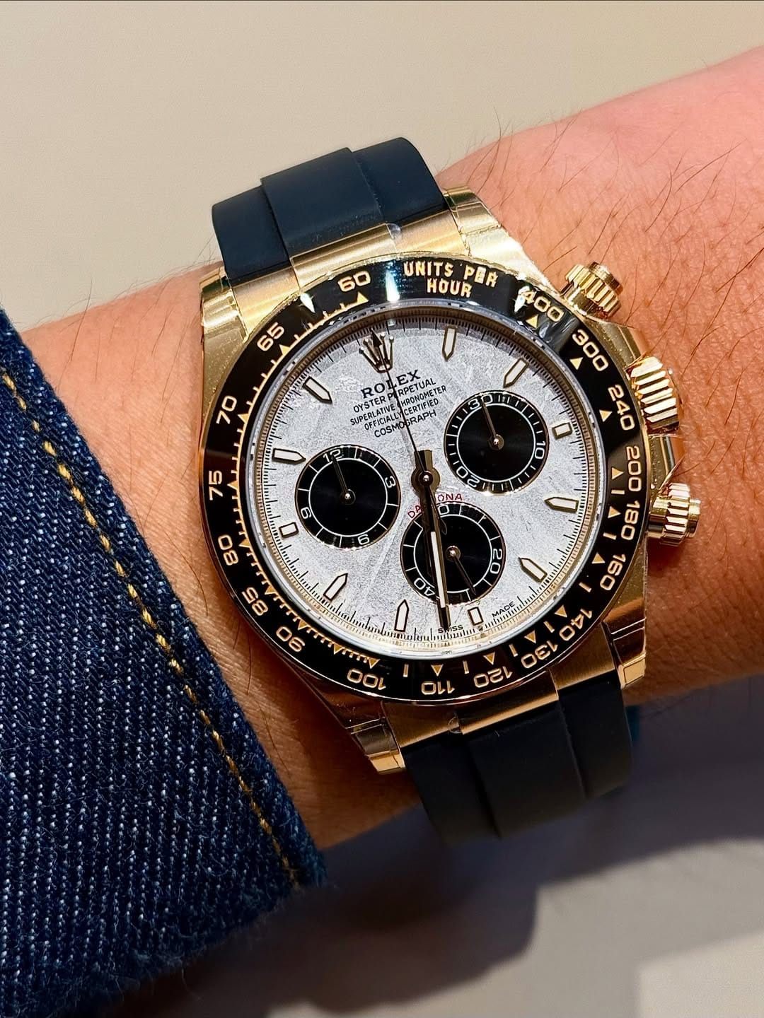 Customer photo review of Daytona 40mm Oyster Perpetual Yellow Gold with Meteorite and Black Dial M126518LN-0016