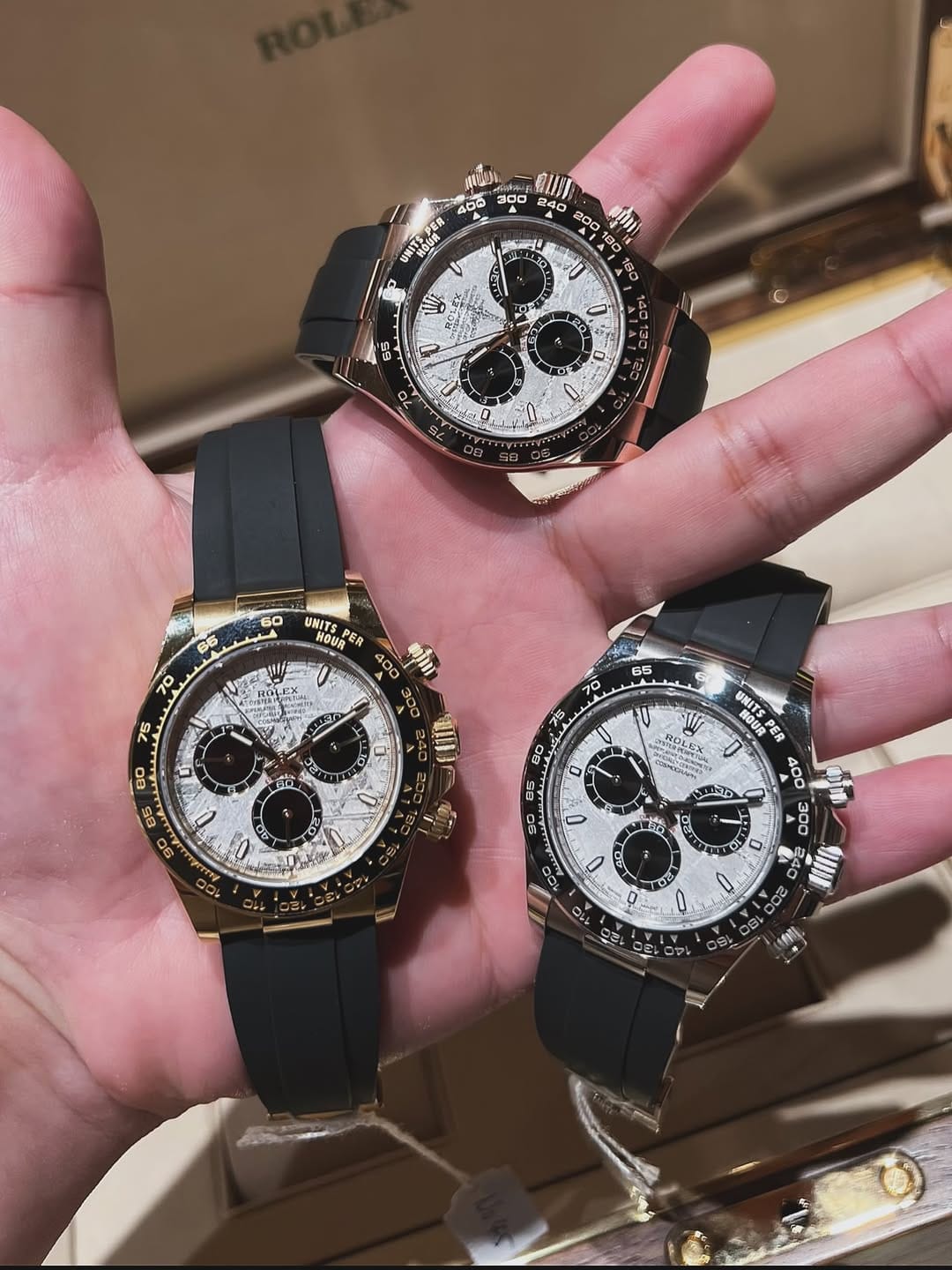 Customer photo review of Daytona 40mm Oyster Perpetual Yellow Gold with Meteorite and Black Dial M126518LN-0016