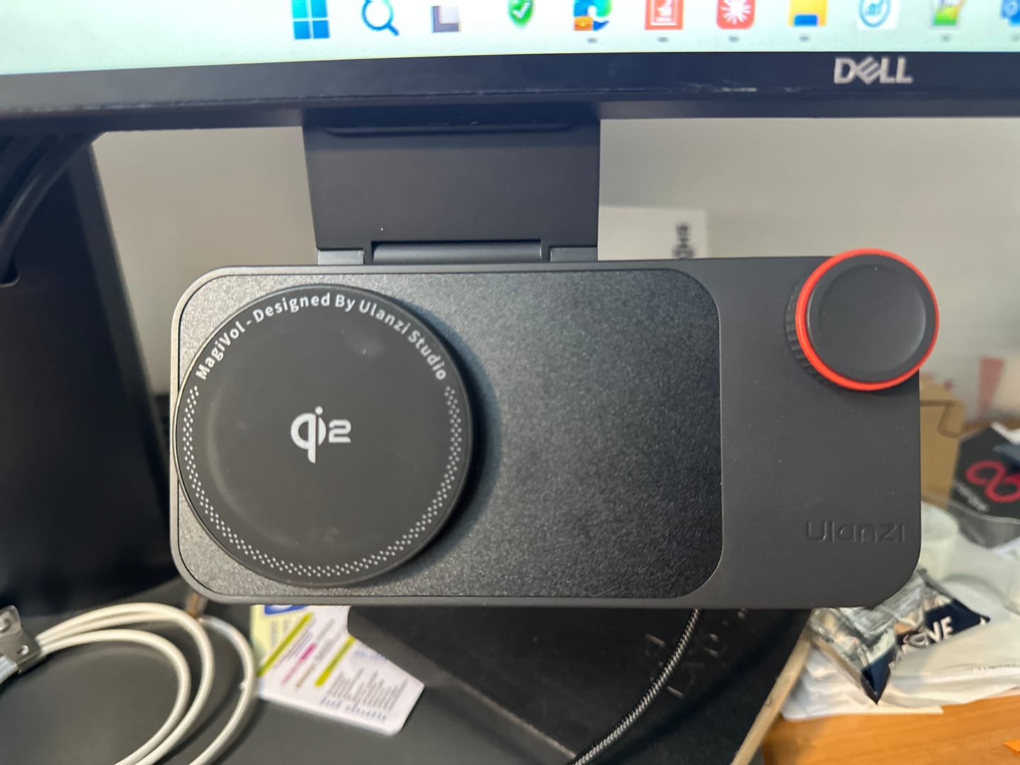 Customer photo review of Ulanzi CW15 Wireless Charger with Qi2