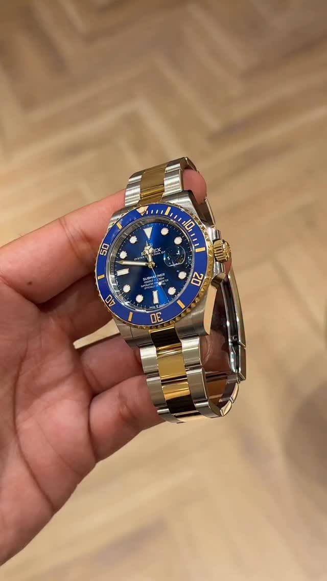 Customer photo review of Submariner 41mm Steel Yellow Gold Blue Dial Mens Watch 126613