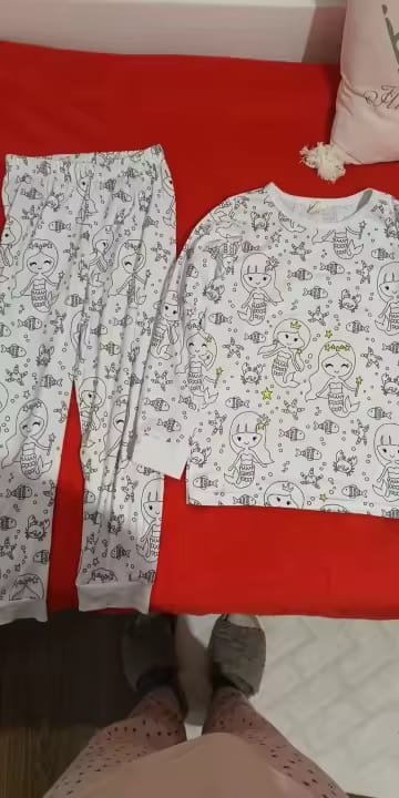 Customer photo review of Pijama Infantil para Colorear