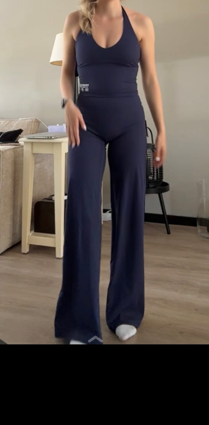 Customer photo review of ACTIVE HALTER TOP NAVY