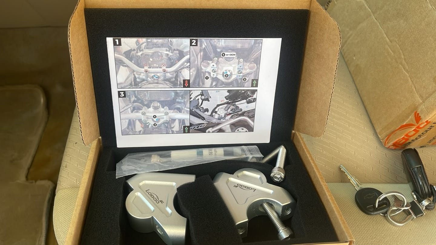 Customer photo review of LOBOO Handlebar Risers for BMW R1250GS / R1200GS & S1000XR | 30mm Rise & 26mm Setback Offset Kit