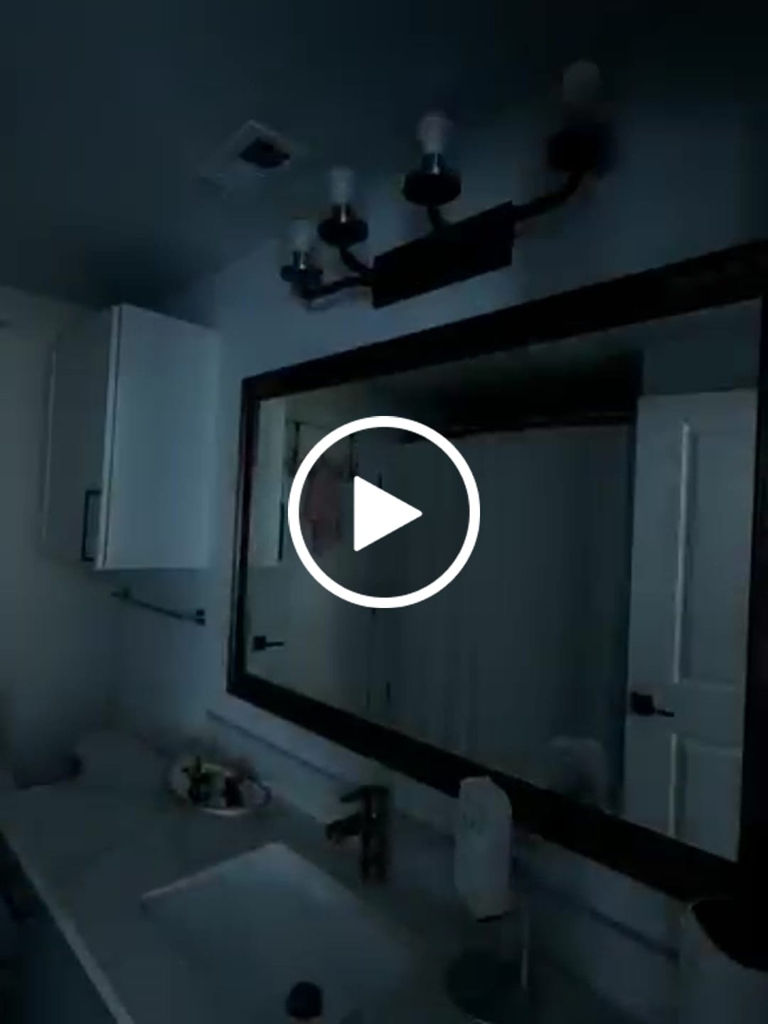 Customer video review of Circadian Lightbulb™