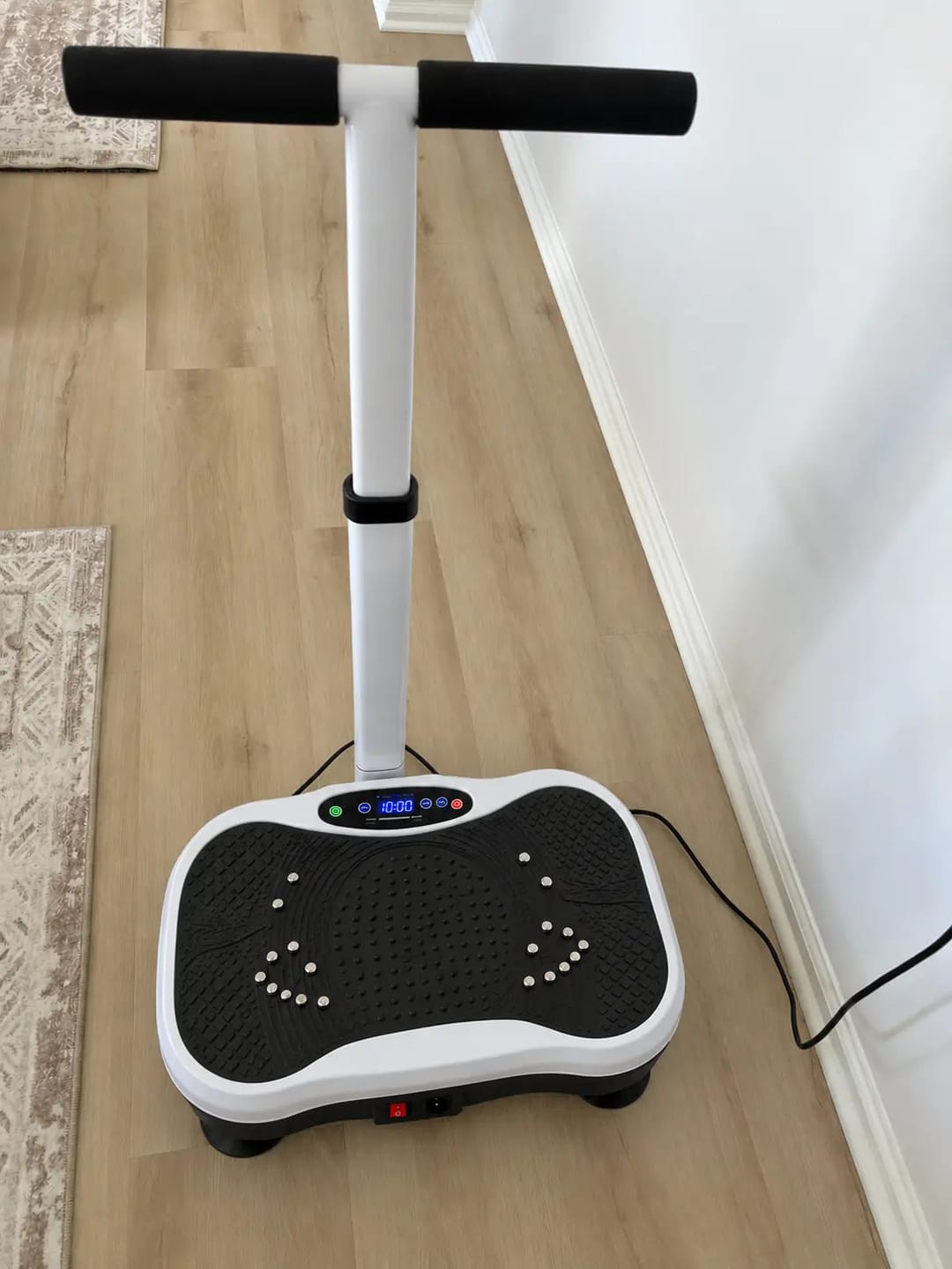 Customer photo review of Full-Body Vibration Plate with Adjustable Handrail