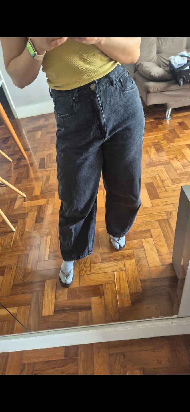 Customer photo review of Calça Jeans Balloon Baobá Preta