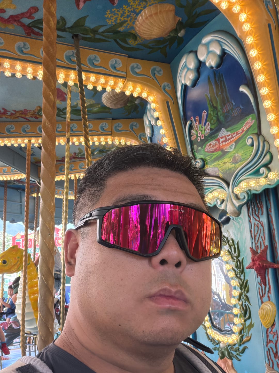 Customer photo review of KAPVOE X76 Wide Fit Sunglasses – 160mm