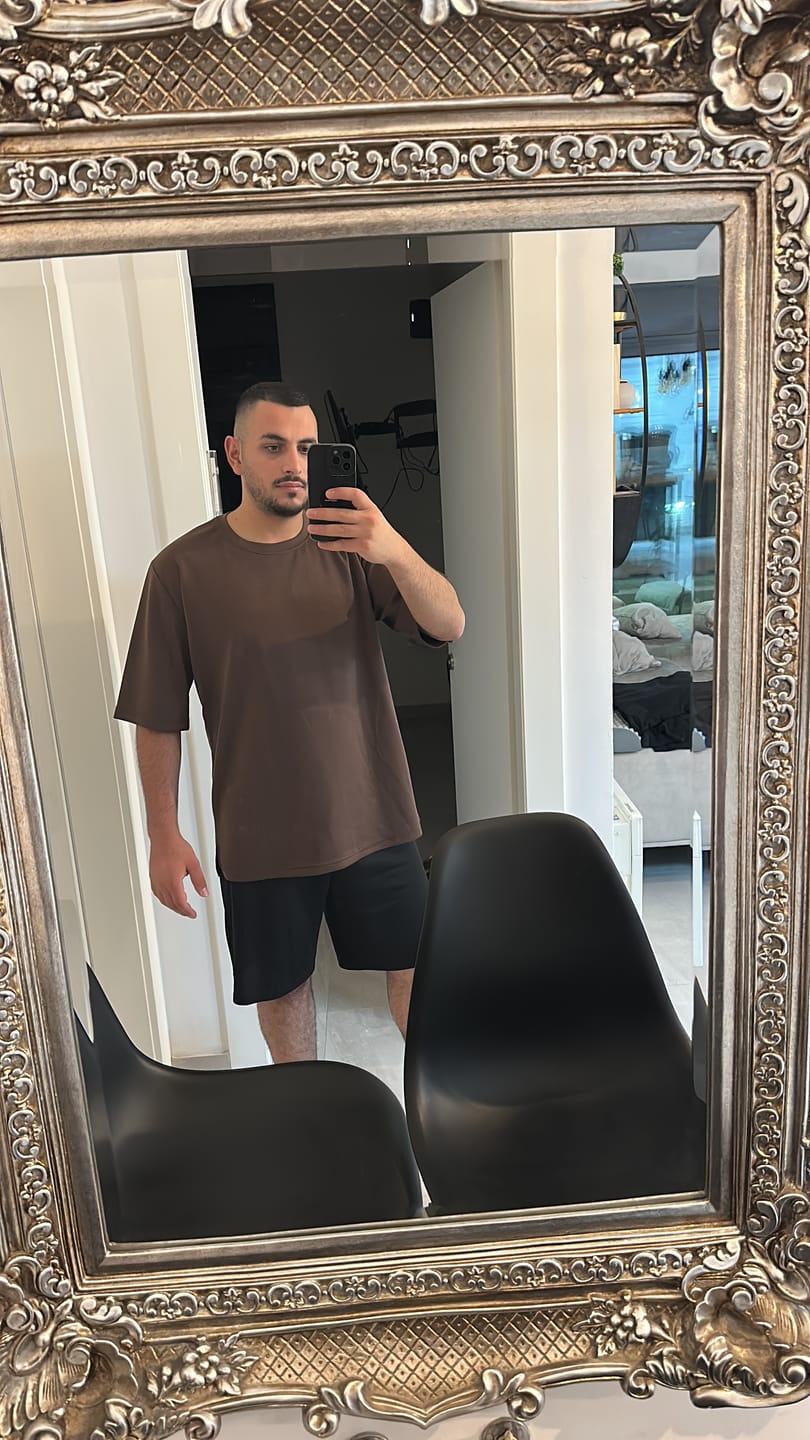 Customer photo review of טי שירט פרימיום – Milano Touch (חום)