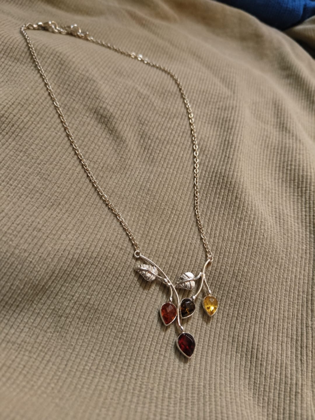 Customer photo review of Collar Lacandona