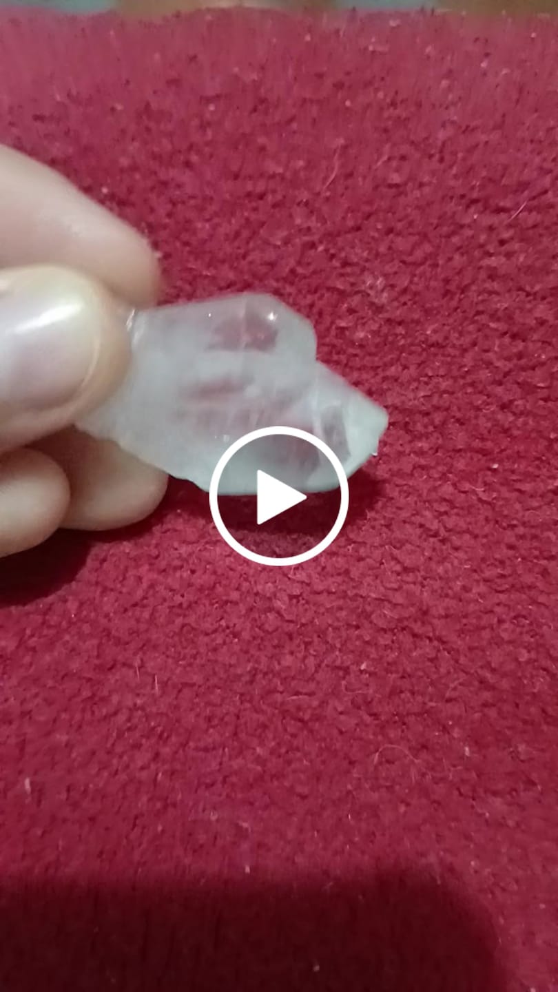 Customer video review of Cuarzo cristal piedra amplificadora de energía