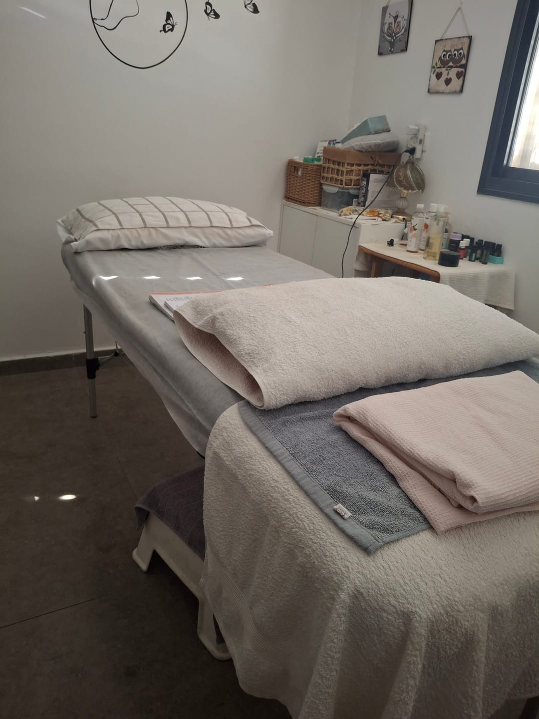 Customer photo review of מיטת עיסוי מתקפלת מאלומיניום