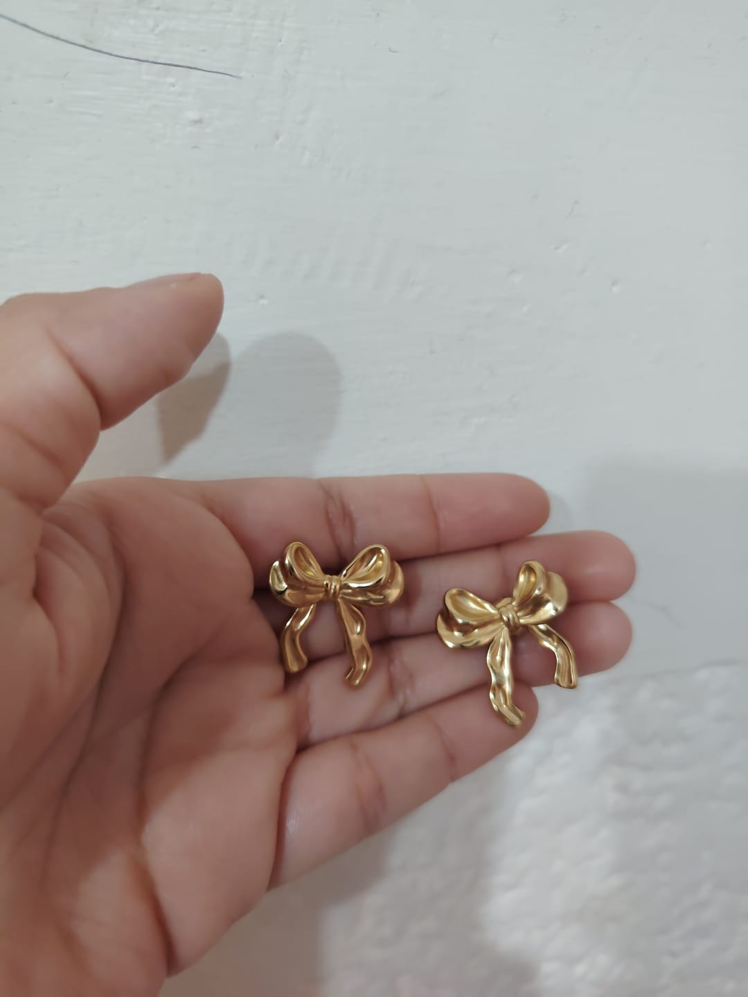 Customer photo review of Aretes Ribbon Classy