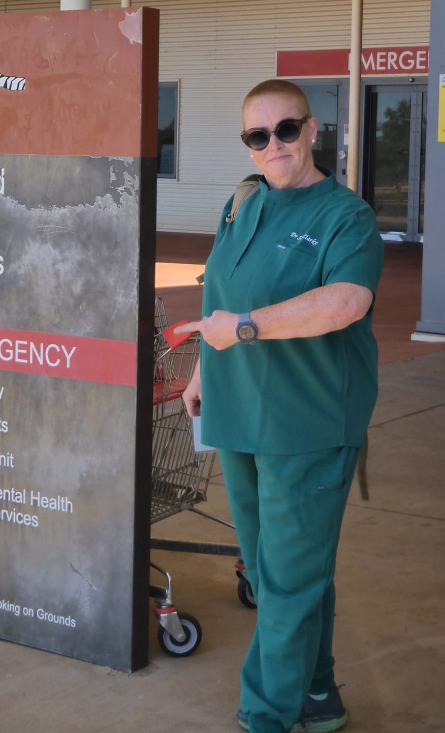 Customer photo review of LUCY Jogger Scrub Pants - Hunter Green | SLTECH™