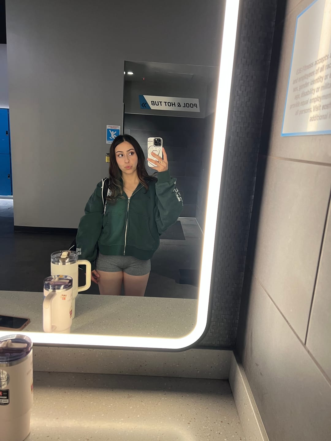 Customer photo review of 5138 - AOT©  x YLA Zip-Up Hoodies