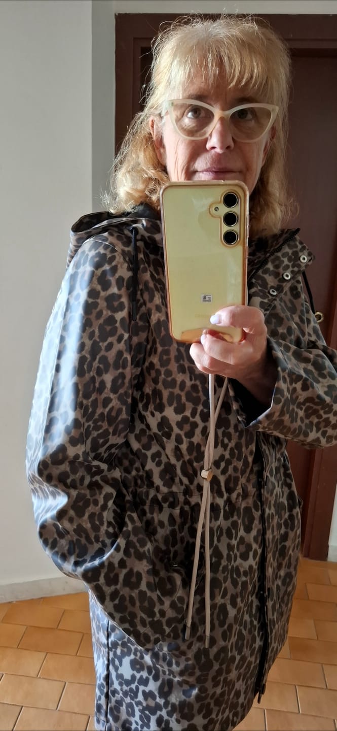 Customer photo review of GIUBBINO MALOU MACULATO