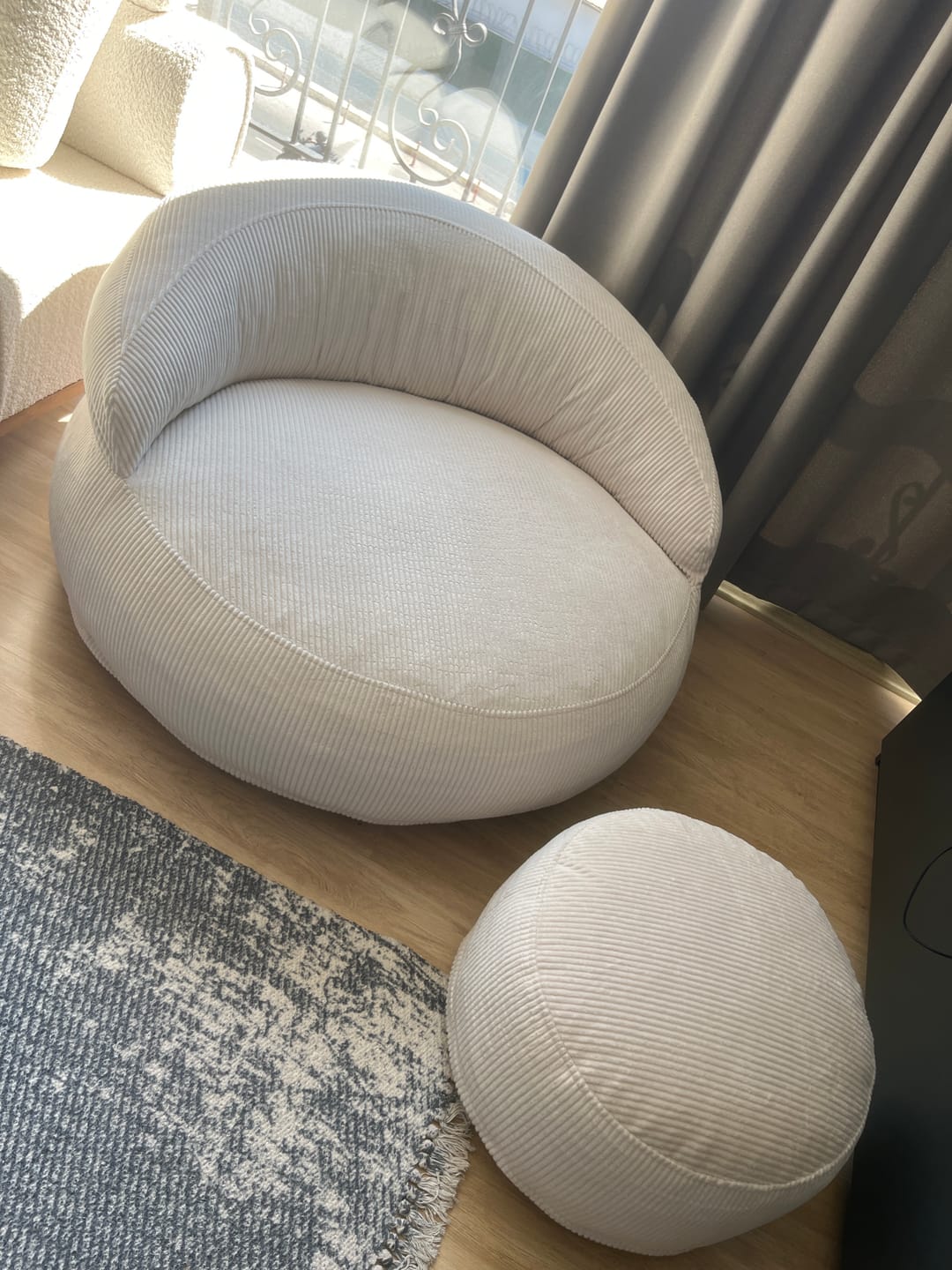 Customer photo review of Felix XL Puf Fildişi