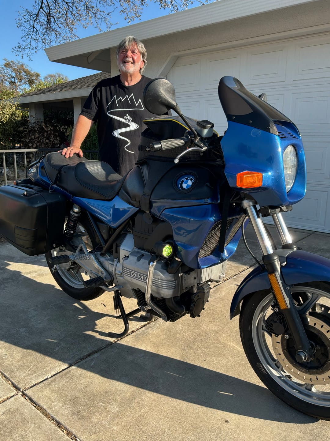 Customer photo review of BIKER MOUNTAIN LINE 026 T Shirt US