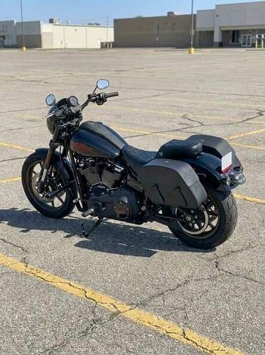 Customer photo review of 28L - Baelor Medium Quick Mount Motorcycle Saddlebags For Harley Softail Low Rider S FXLRS