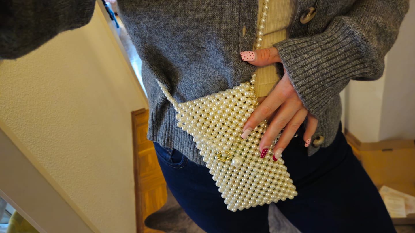 Customer photo review of Amélie Pearlybag
