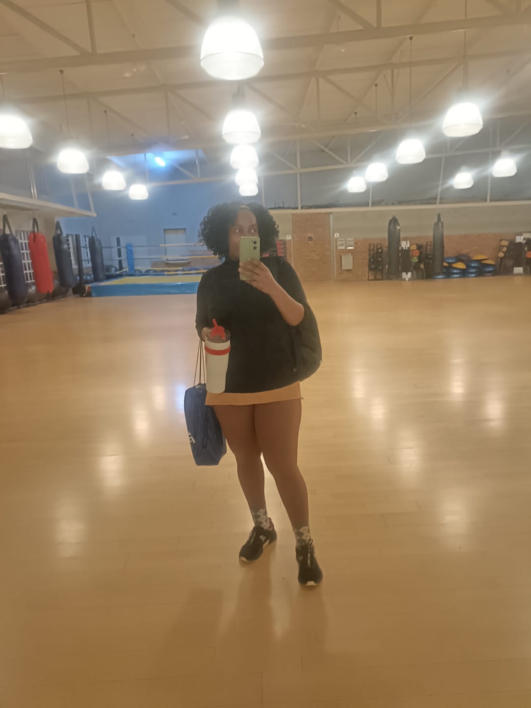 Customer photo review of Plain Crossover High-Rise Leggings