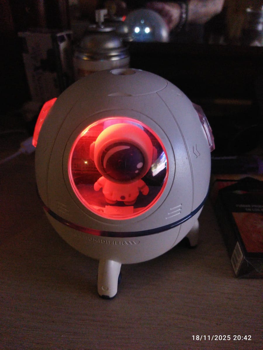 Customer photo review of Humidificador nave astronauta USB