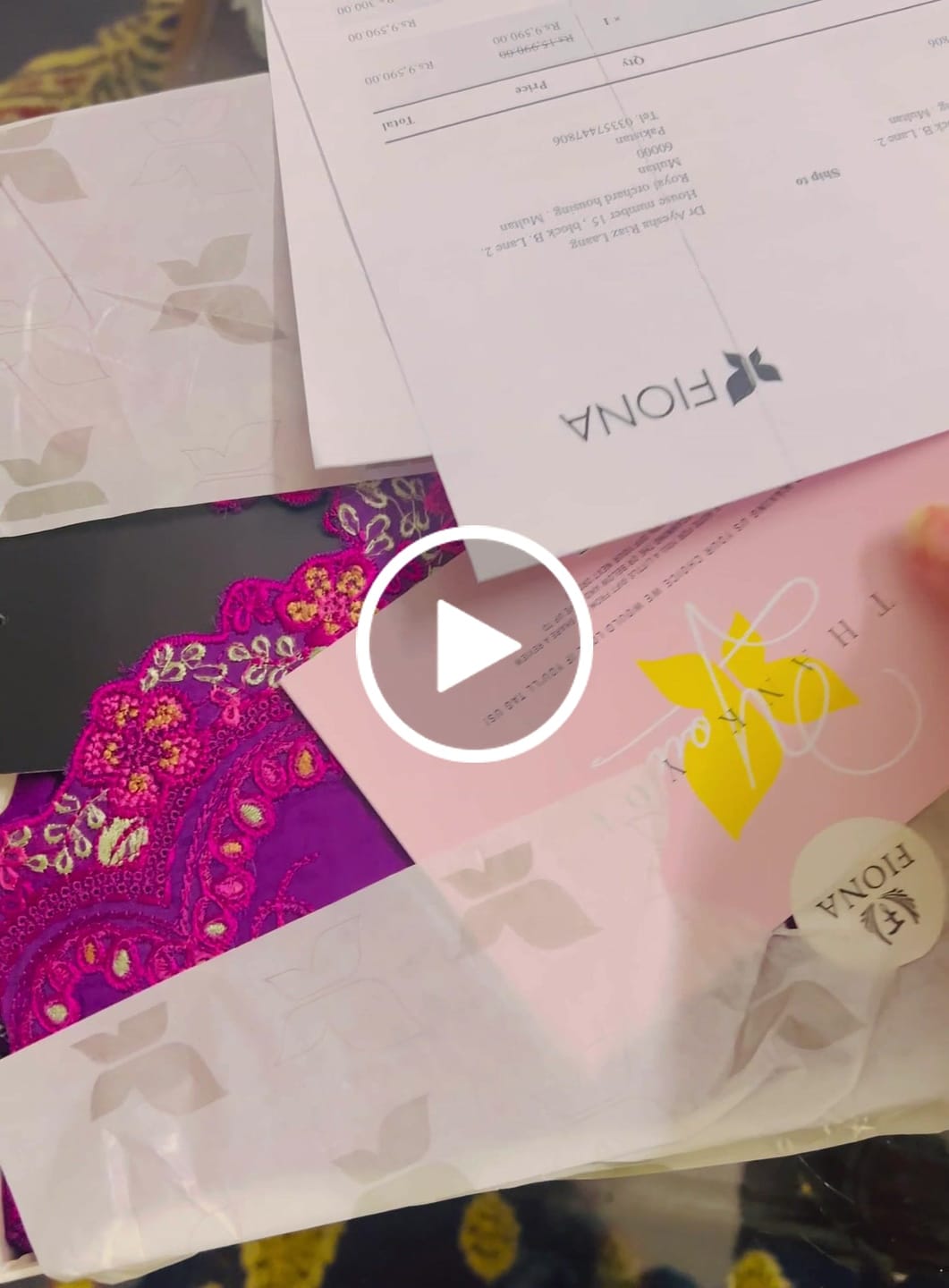 Customer video review of Scarlet