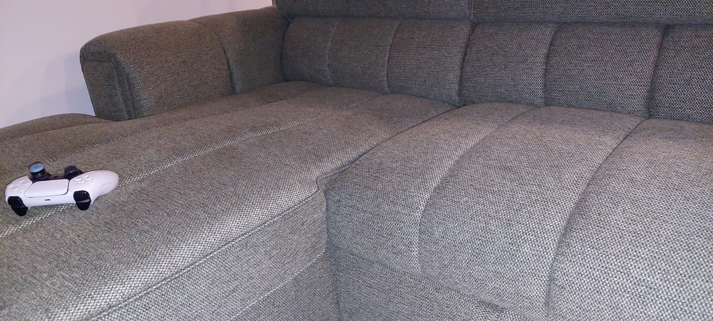 Customer photo review of VICTOR - Sofa lit 99" avec rangement vert