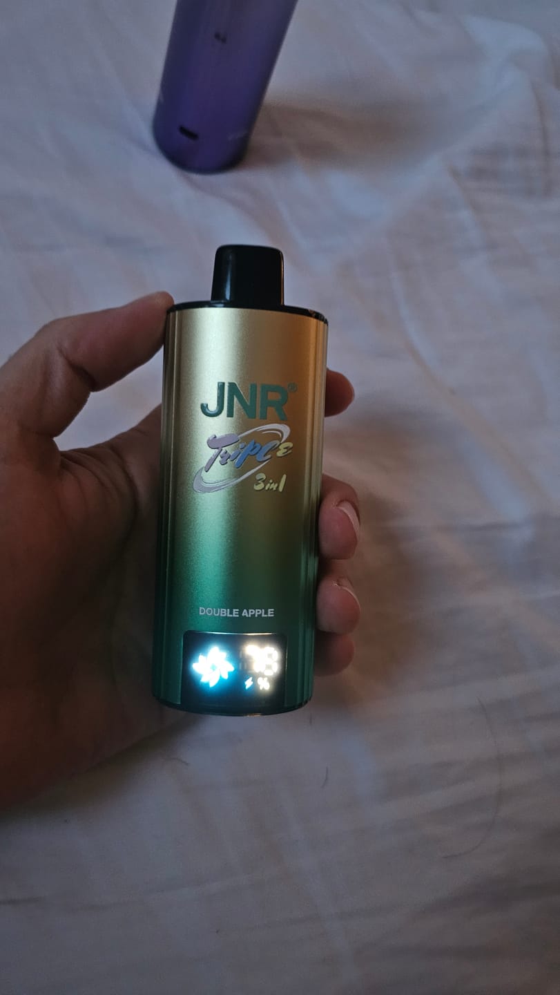 Customer photo review of JNR Triple 110K – 2% Nicotine Disposable Vape – 3 Flavors in 1