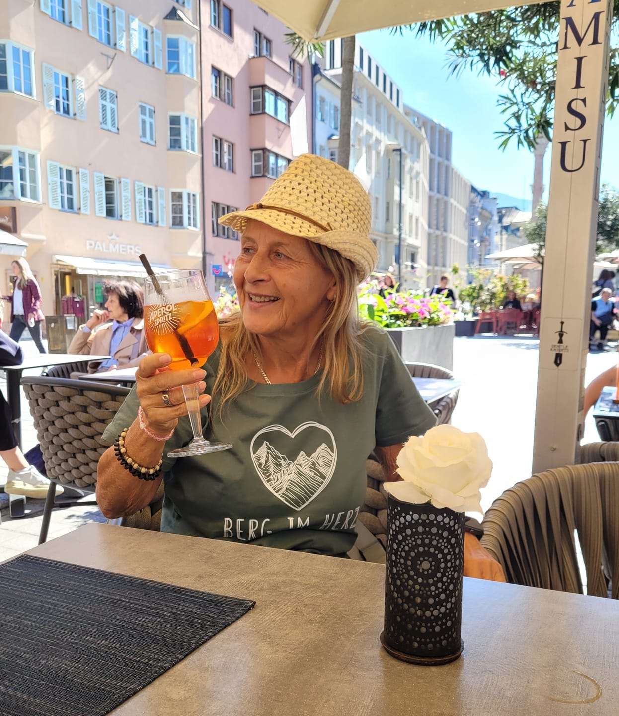 Customer photo review of Berg im Herz Frauen Shirt