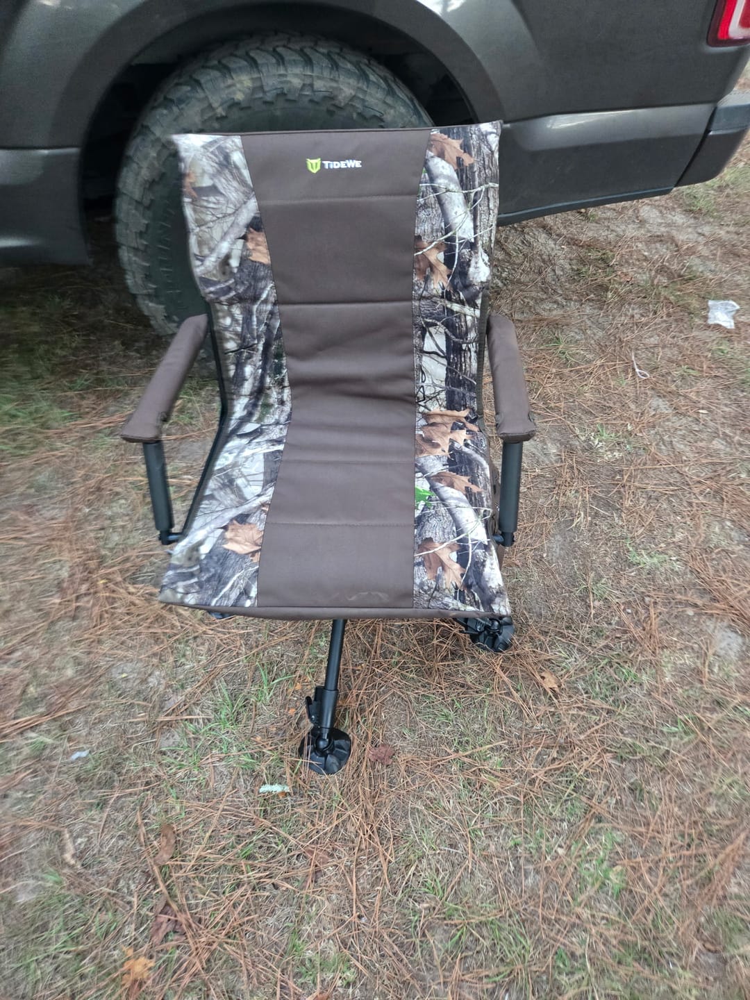 Customer photo review of Heated Hunting Chair Adjustable Height 360°  Swivel Blind Chair With Armrests