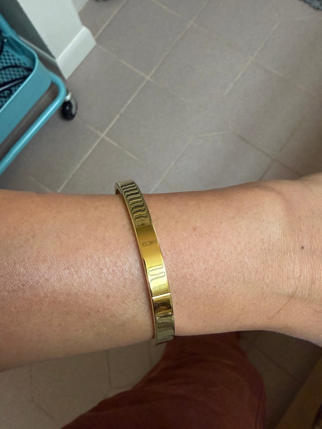 Customer photo review of Rina Gold Bangle