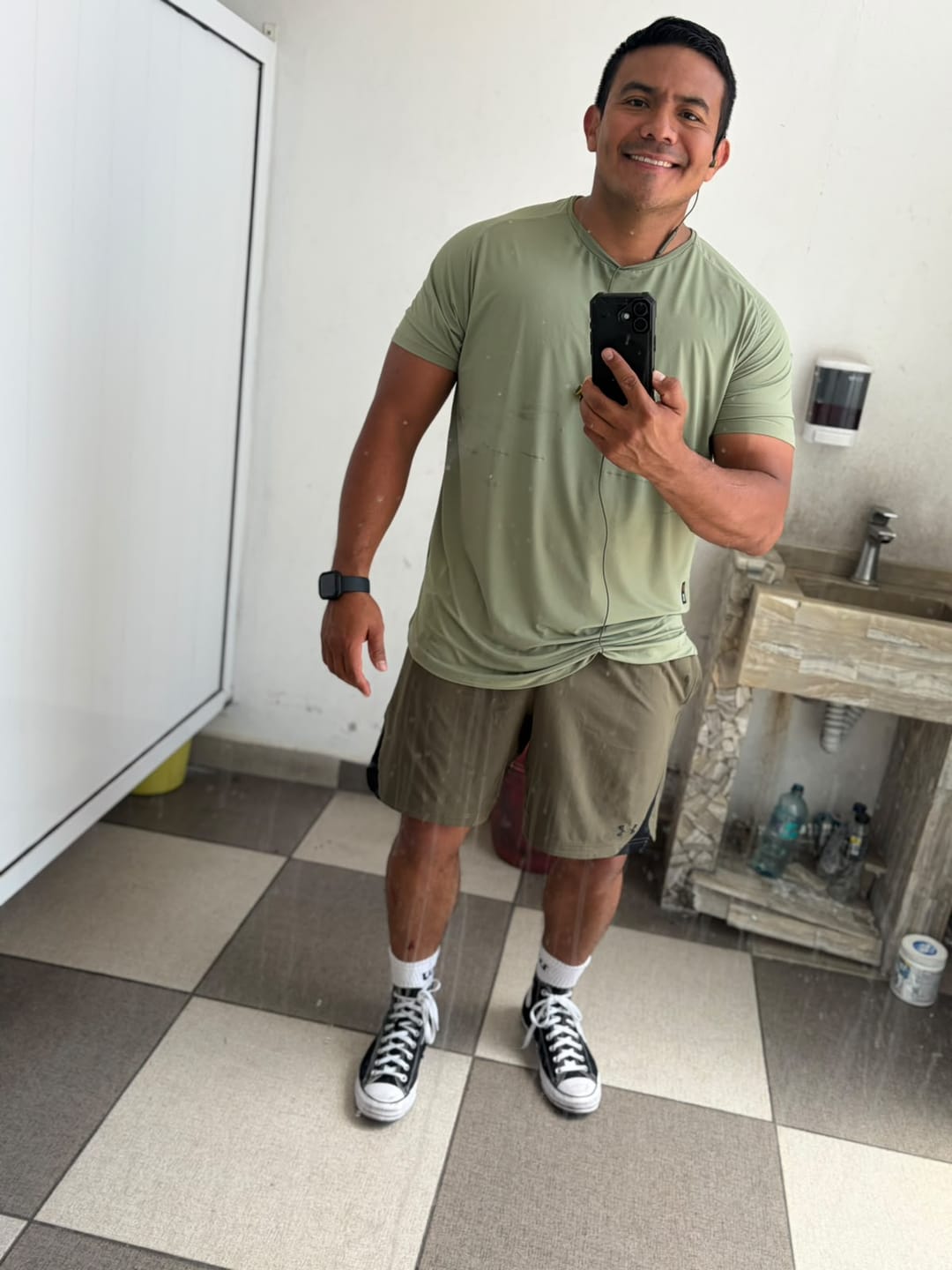 Customer photo review of Training Sport Tee - Oxford Gray