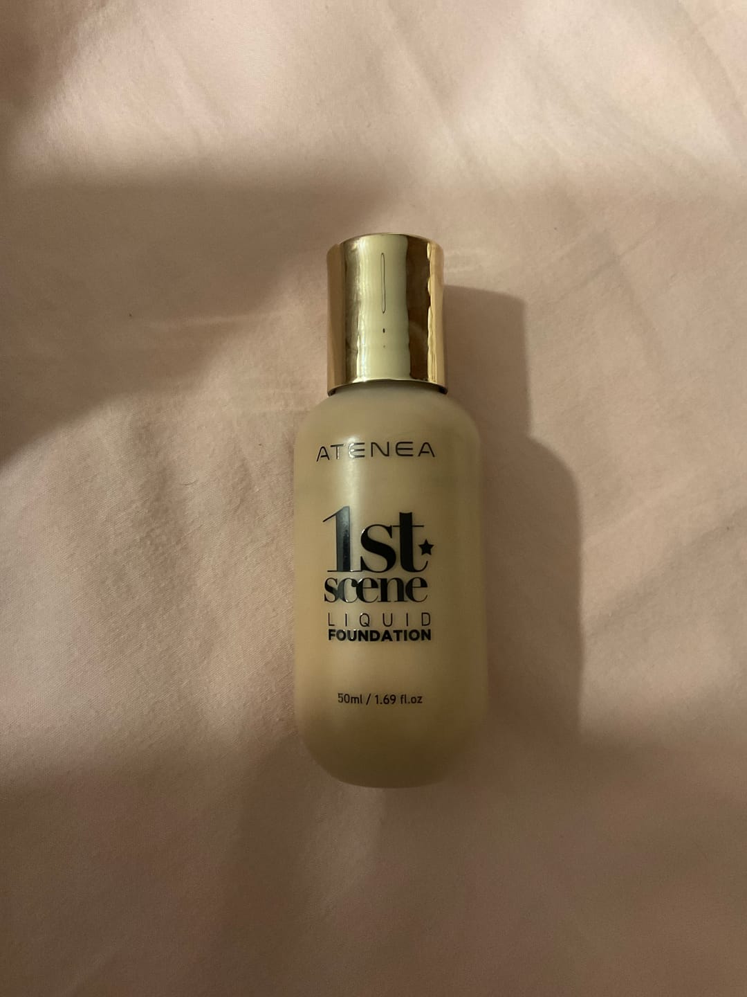 Customer photo review of BASE DE MAQUILLAJE LÍQUIDA 1ST SCENE