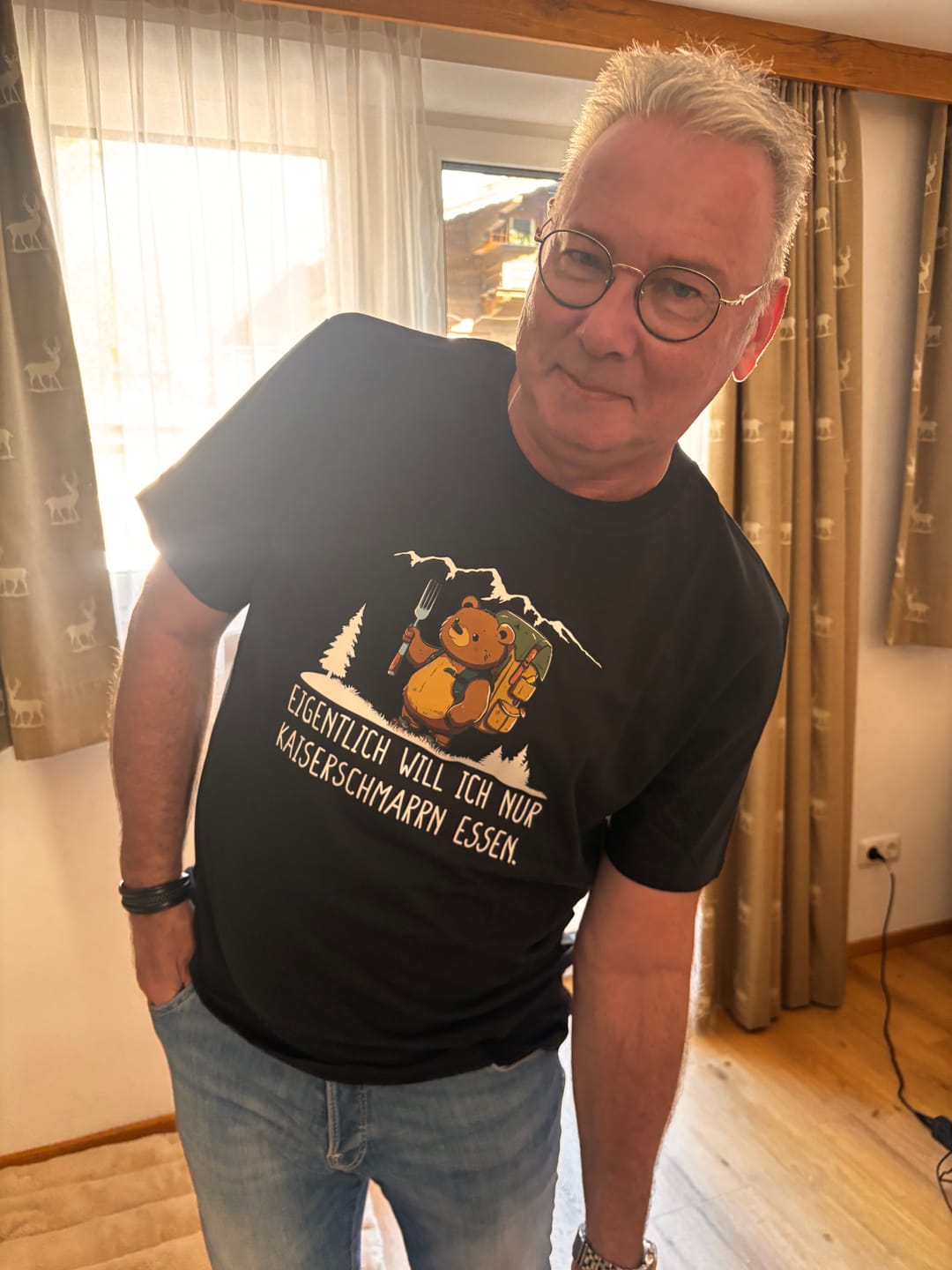 Customer photo review of Kaiserbär T-Shirt Unisex
