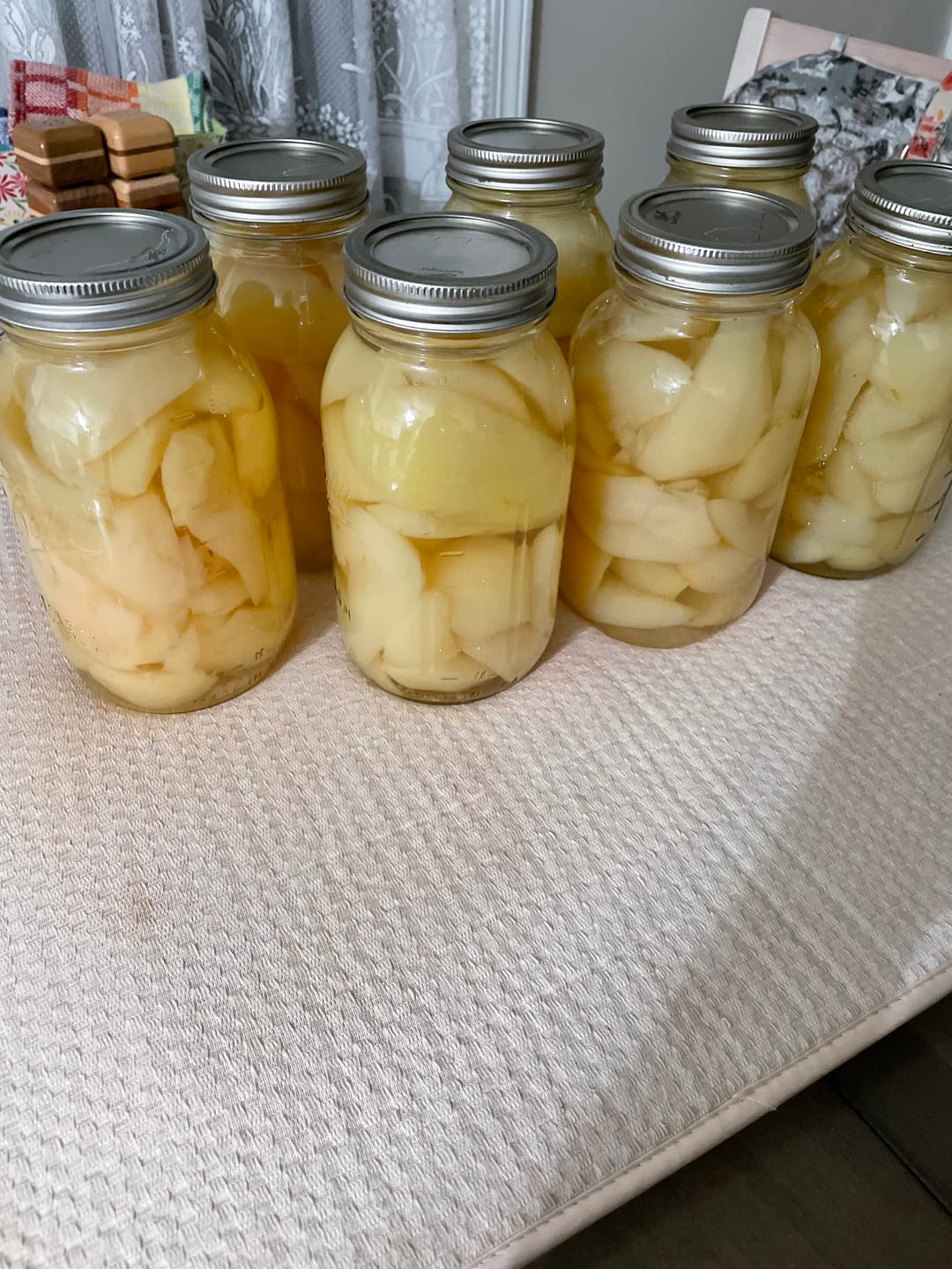 Customer photo review of Michigan Bartlett Pears 1/2 BU