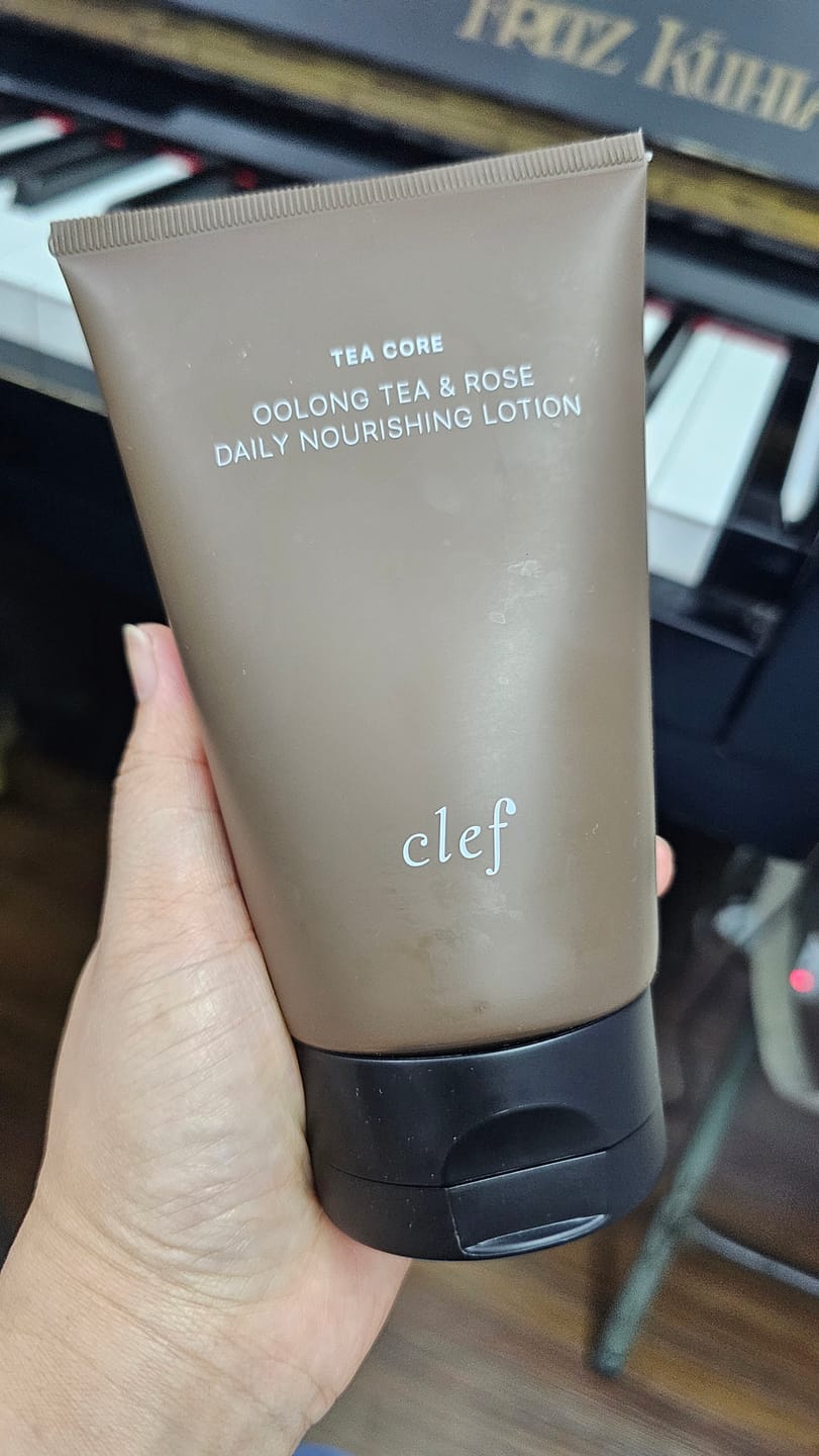 Customer photo review of Tea Core Oolong Tea & Rose Lotion
