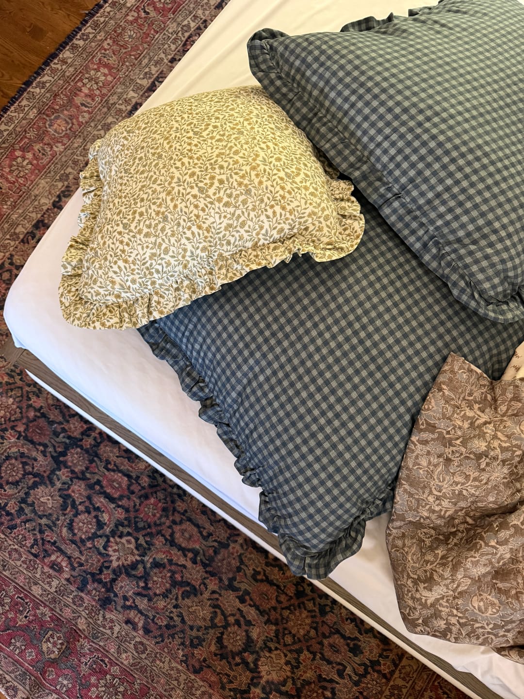 Customer photo review of Navy Gingham Ruffle - 18" | 22" | 26" | 12x20" | 12x40"