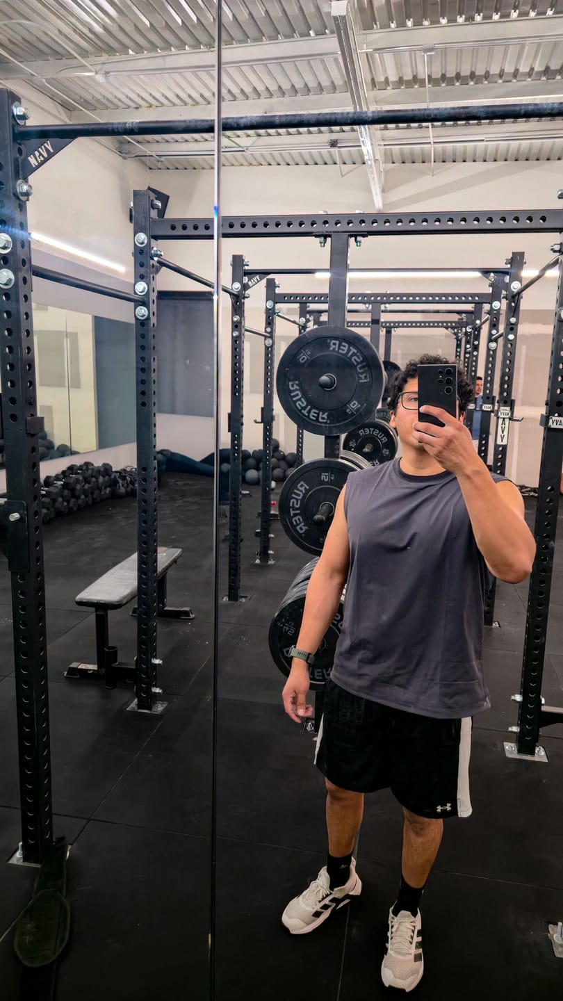 Customer photo review of MicroVent Oversized Tank - Dark Gray