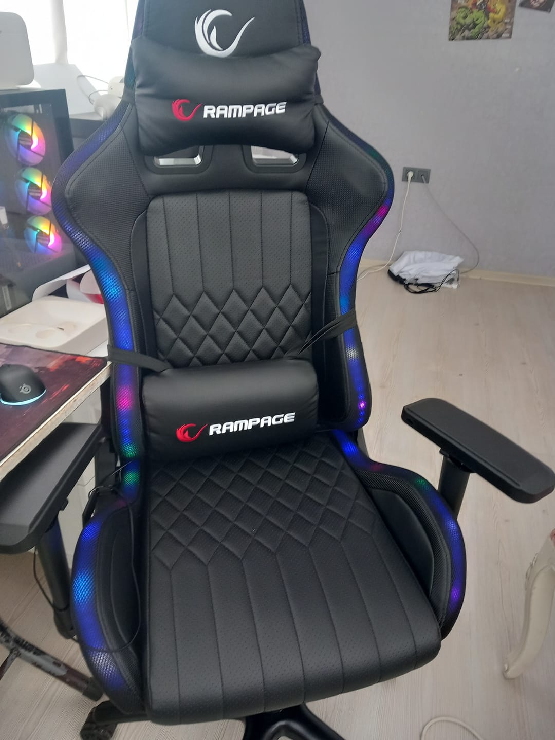 Customer photo review of KL-R13 VOID - RGB Aydınlatmalı Oyuncu Koltuğu