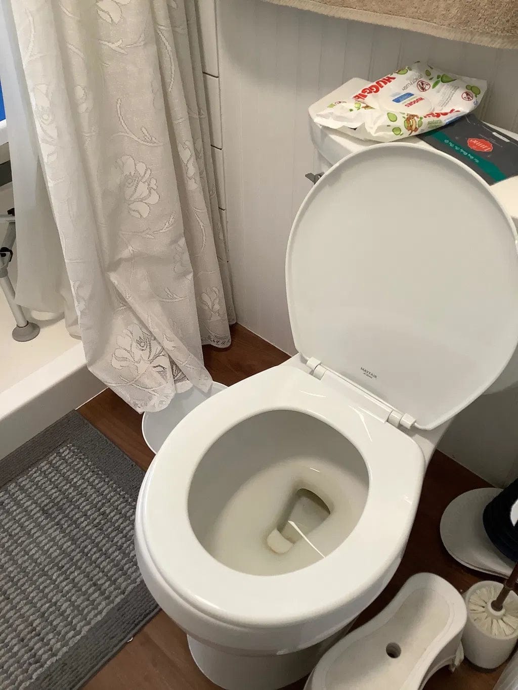 Customer photo review of Krazy Klean  Otomatik Klozet Temizleyici ve Kireç Önleyici Kalkan !