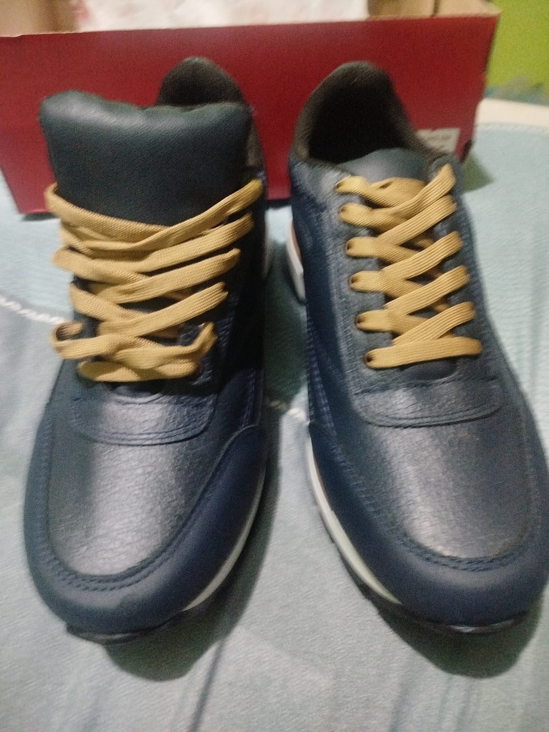 Customer photo review of Tenis Toronto - Marino
