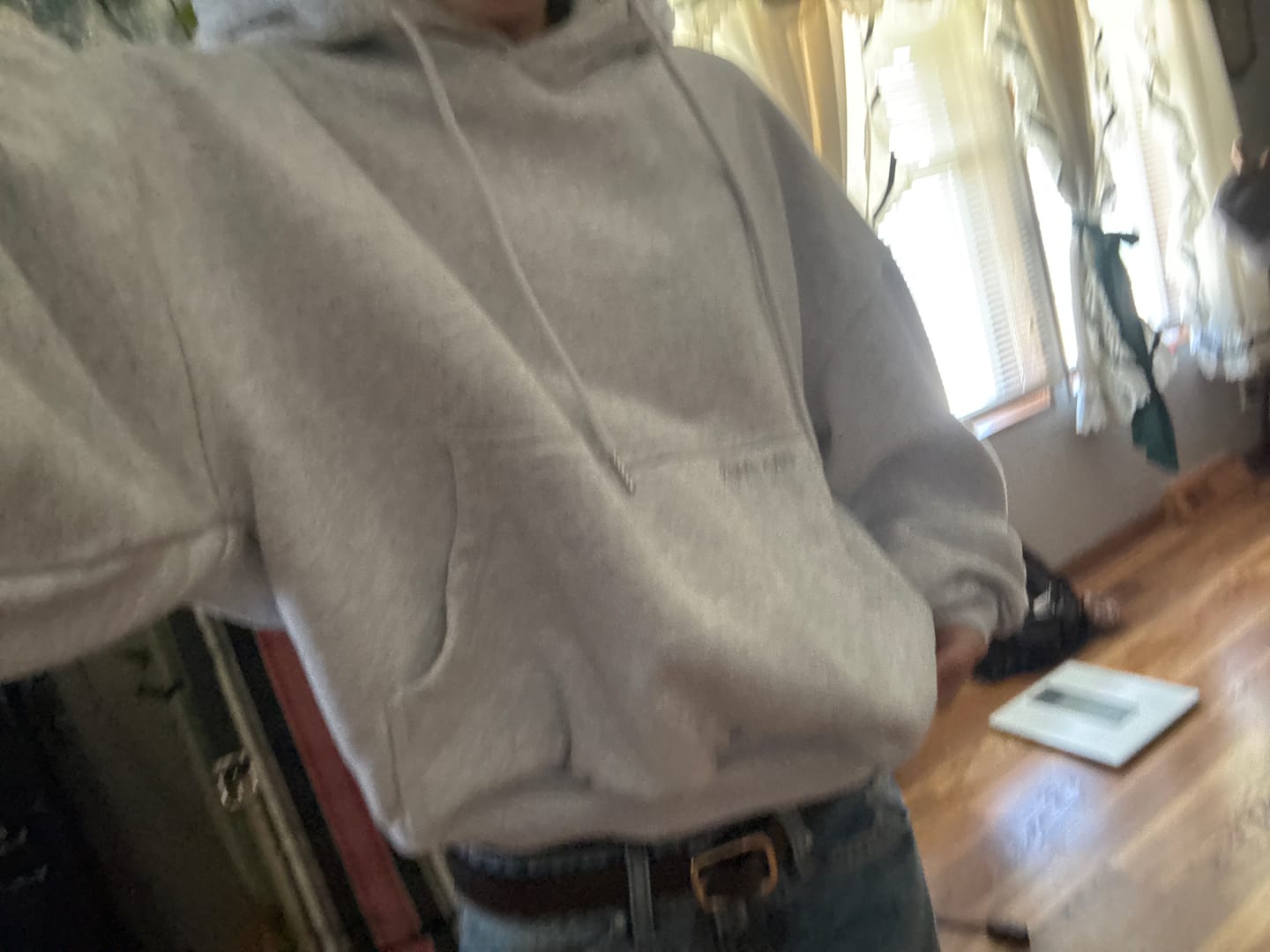 Customer photo review of V2. Relaxed Oversized Hoodie