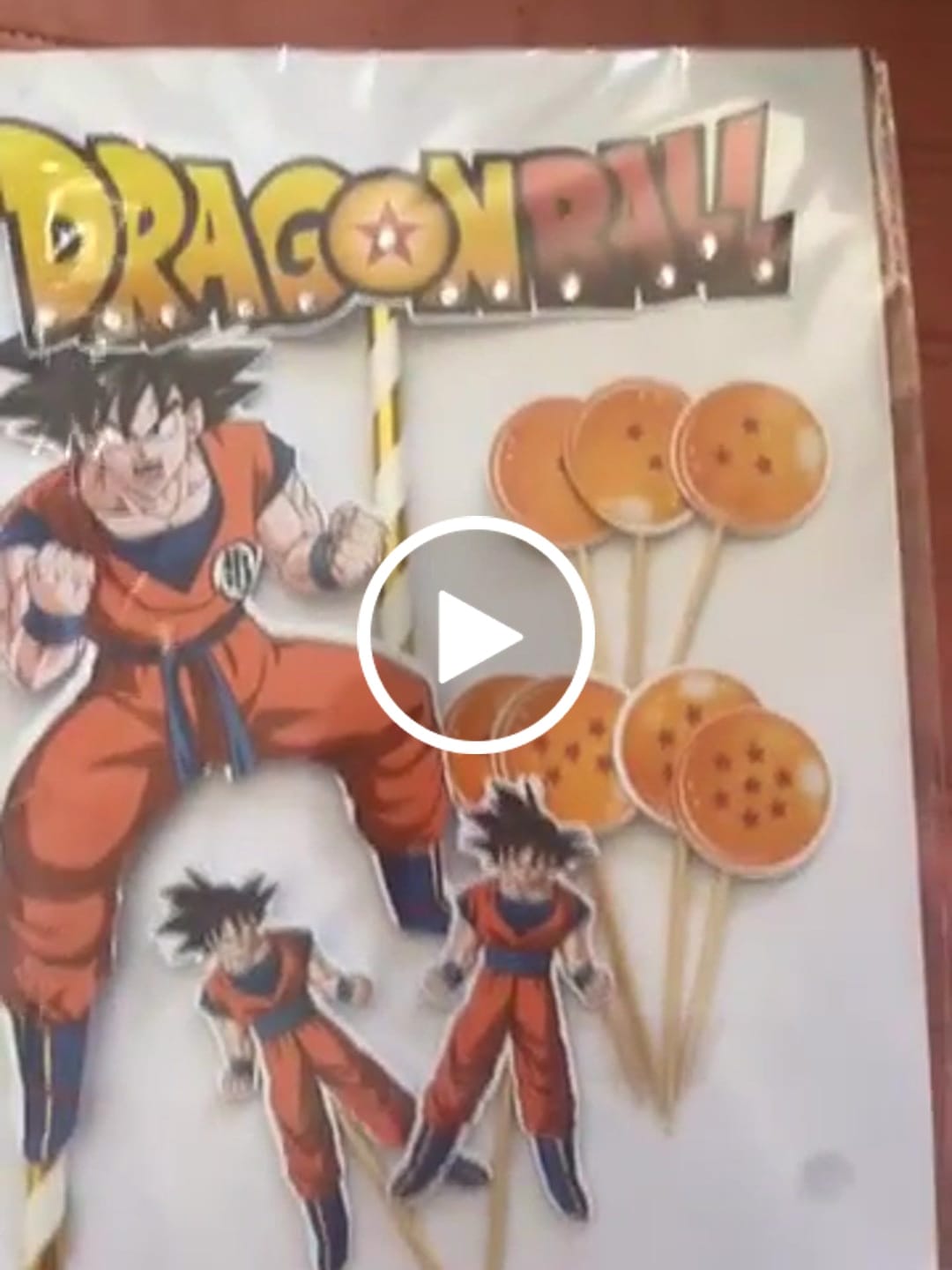 Customer video review of Topper para torta dragon ball