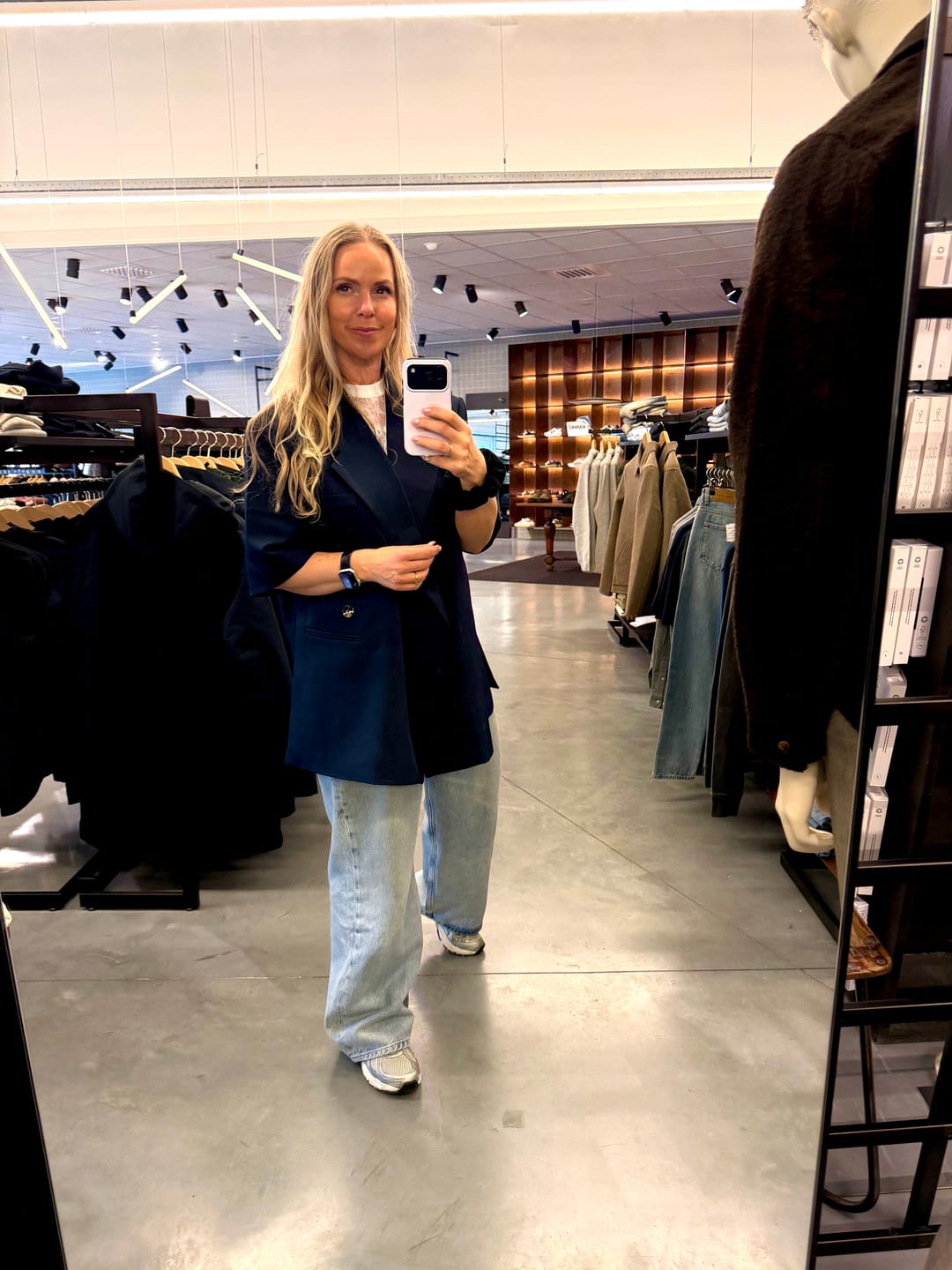 Customer photo review of Oversized Chic Blazer / Dark Blue