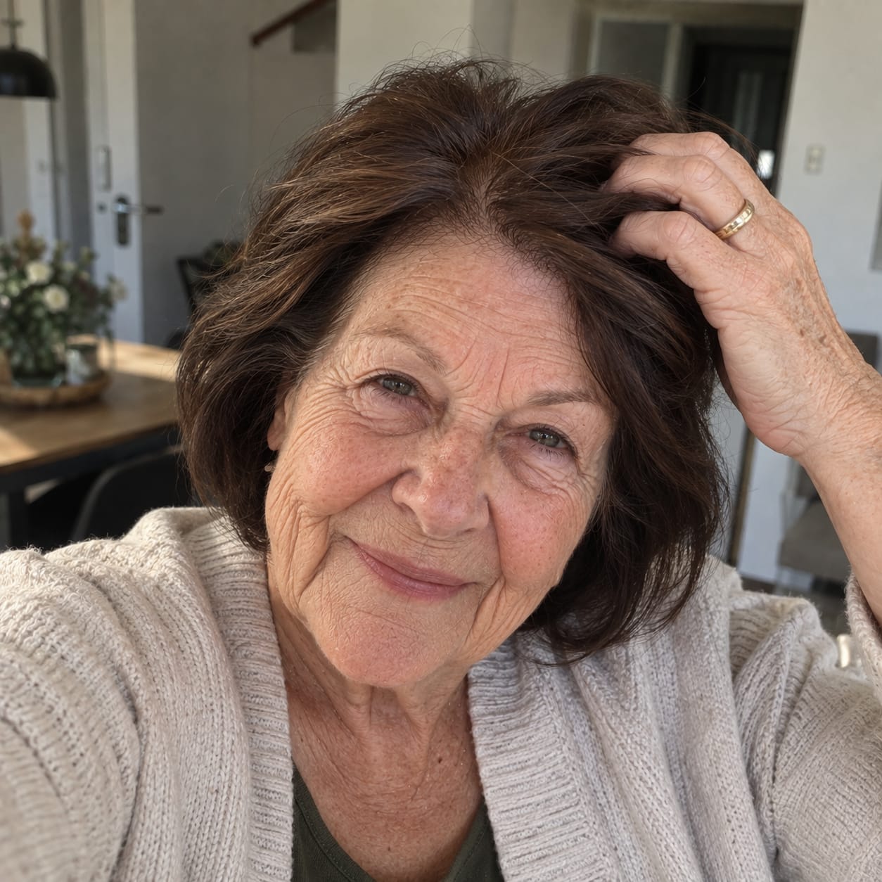 Customer photo review of Haarvuller Poeder – Voor een voller ogende scheiding en haarlijn